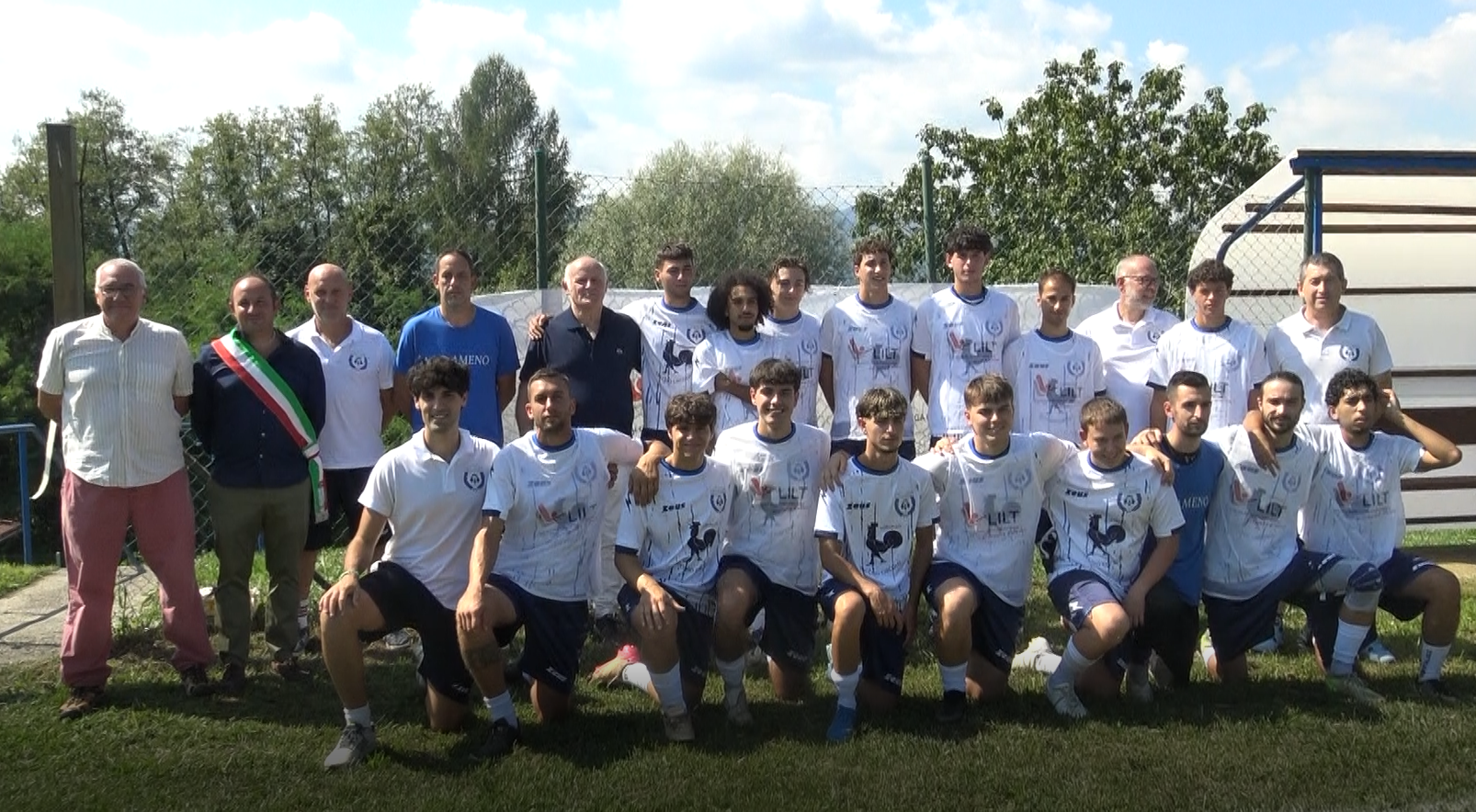 Ad Ameno nuova vita per il campo da calcio