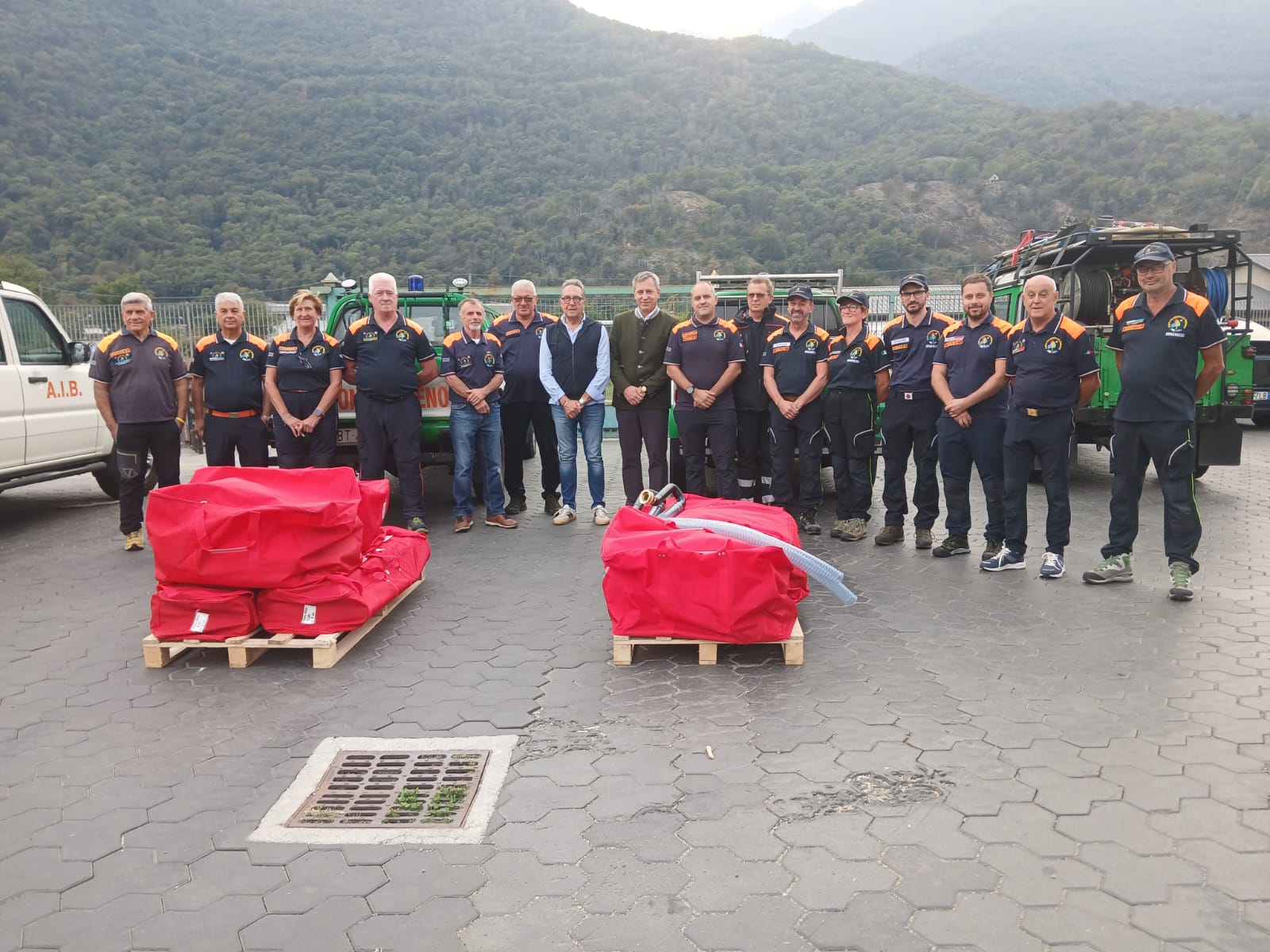 Cinque nuove vasche mobili per gli Aib dall'Unione Montana delle Valli dell'Ossola