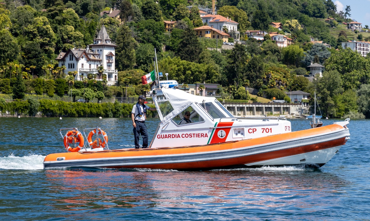 Sul lago Maggiore soccorse 151 persone durante l'estate dalla guardia costiera