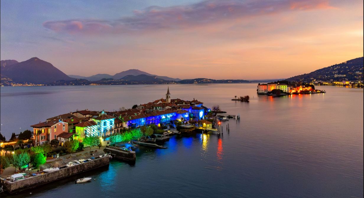 Tornano le "Isole di Luce", sul Lago Maggiore e sul lago d'Orta, dal 4 dicembre al 10 gennaio