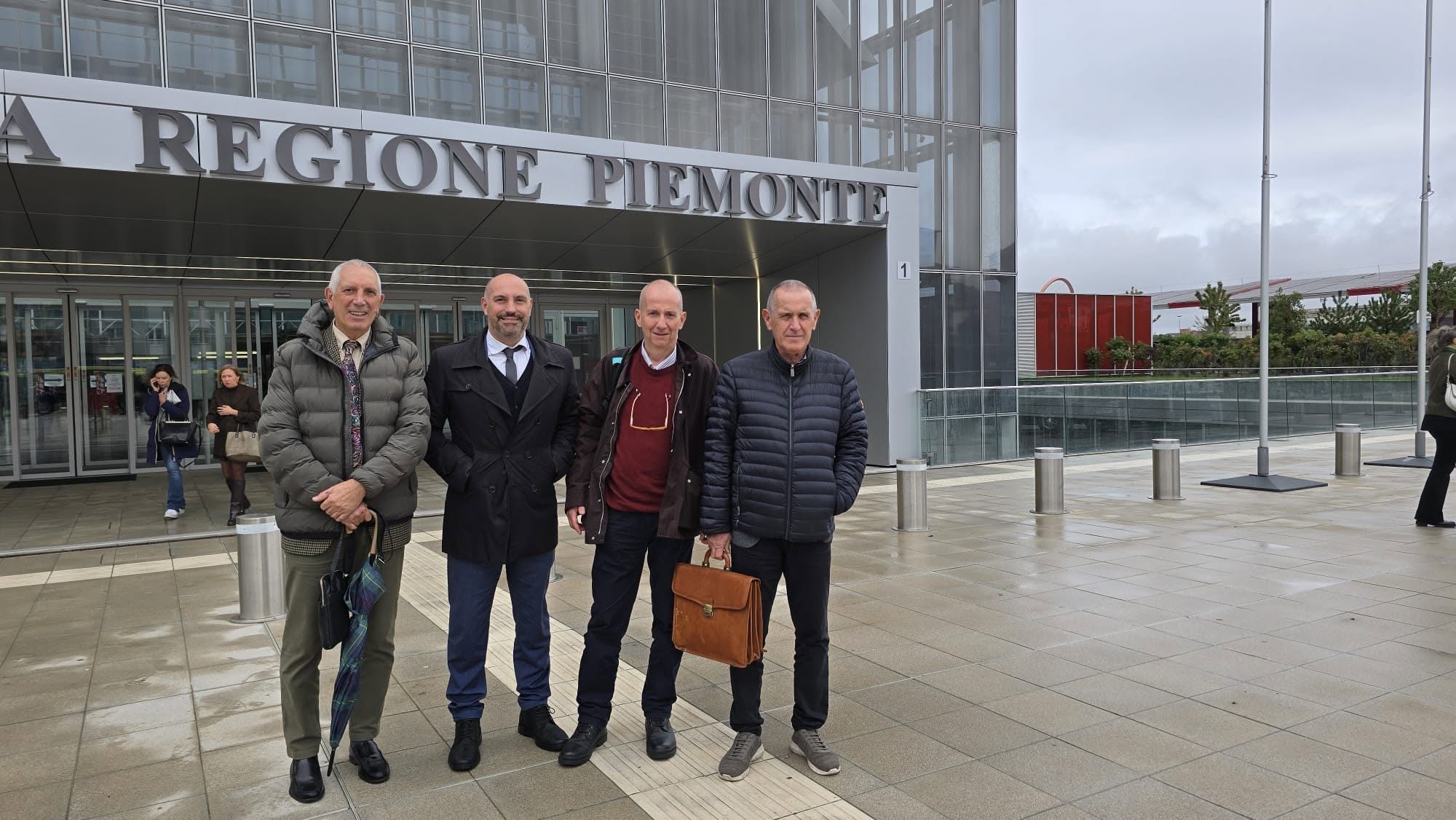 Il sindaco Luca Gemelli ieri a Torino per la funivia del Mottarone