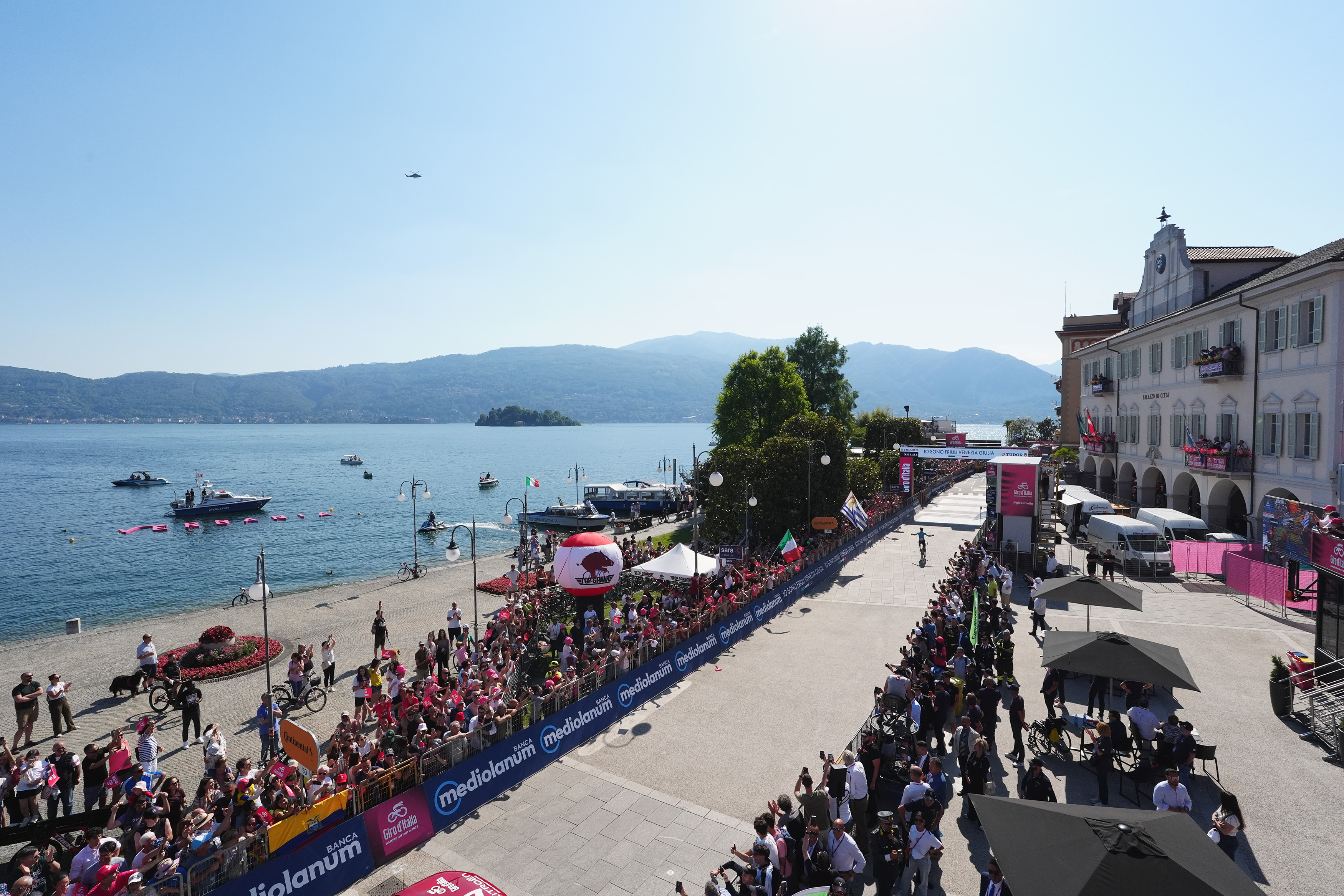 Il Giro d’Italia 2027 non toccherà il Piemonte