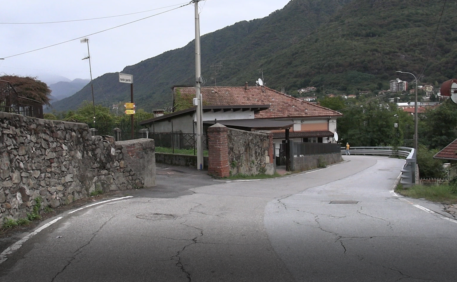 Omegna, pericolosa la viabilità in località Sasso