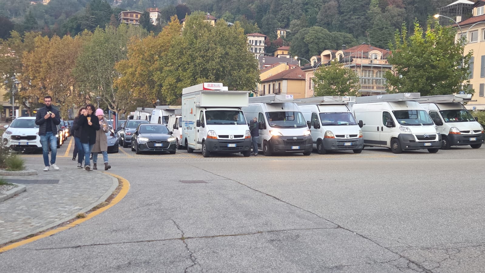 Lavori sulla SS34 e corse dei traghetti: Casa Riformista e M5S attaccano l'amministrazione verbanese